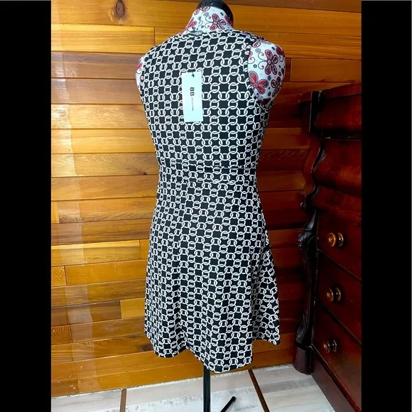 BB Collection Dress - Picture 4 of 9